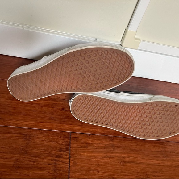Unisex Vans slip ons 8M 9.5F - Picture 3 of 4